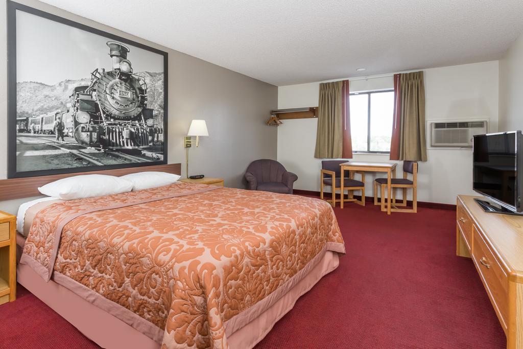 Отель Super 8 By Wyndham Grand Junction Colorado Экстерьер фото